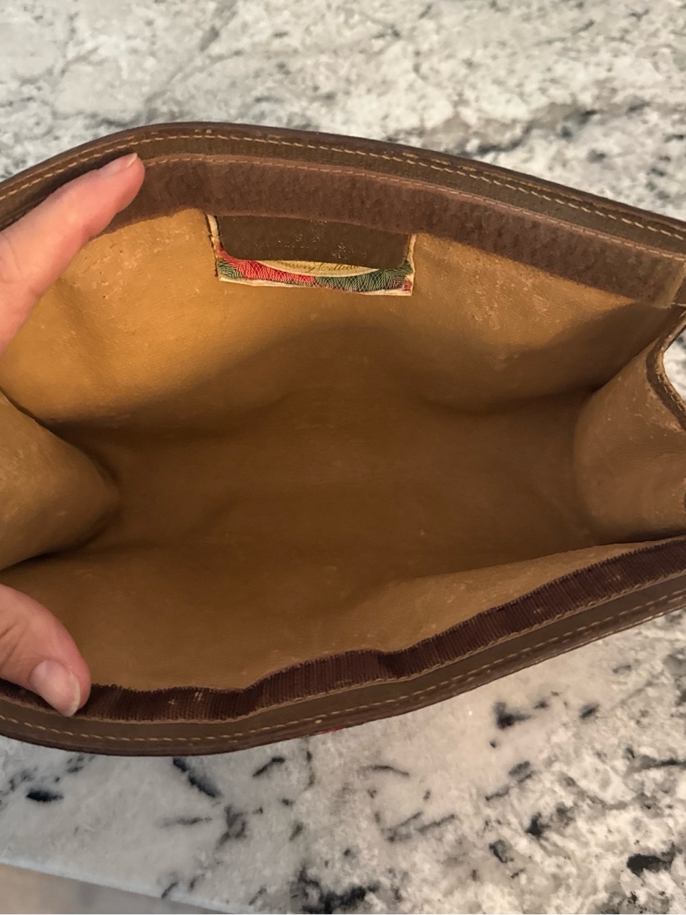 Gucci Brown GG Canvas Sherry Clutch with Leather Trim - Picture 6 of 8